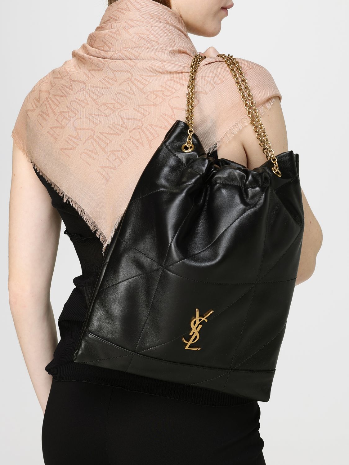 woman's shoulder bag