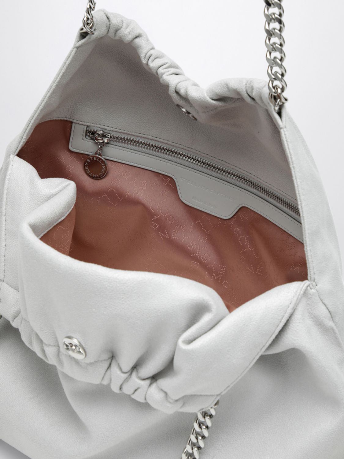 woman's shoulder bag