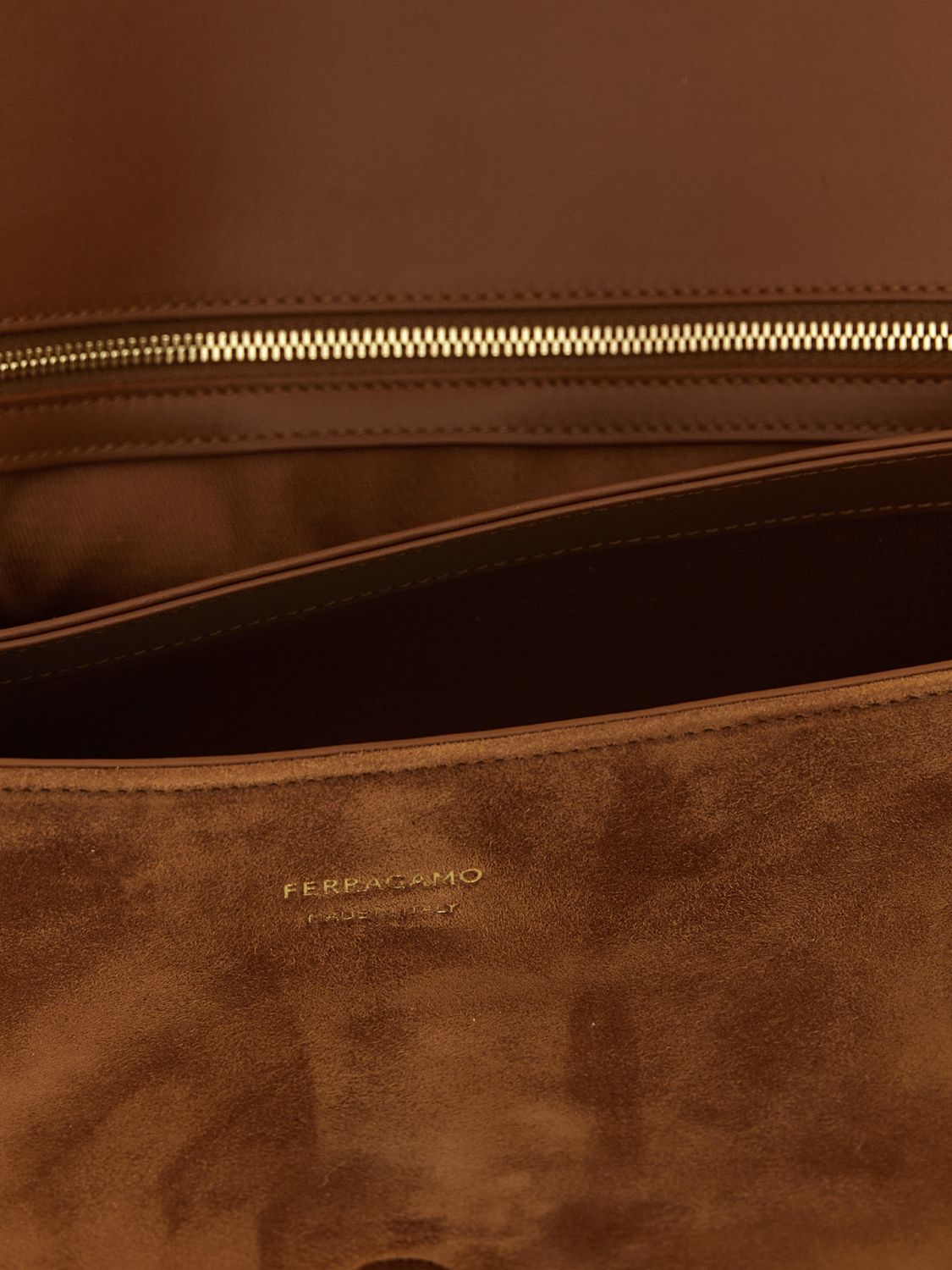 woman's shoulder bag