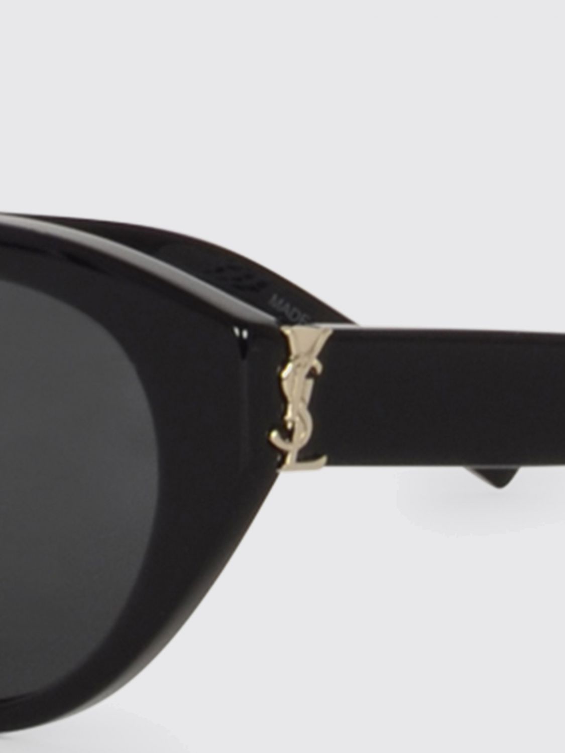 woman's sunglasses