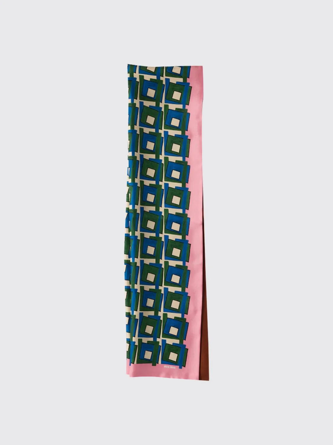 woman's neck scarf