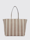 woman's tote bag