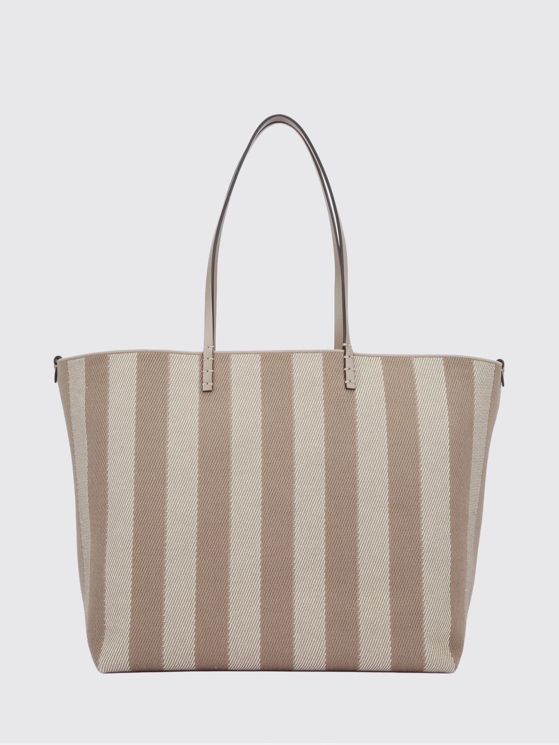 woman's tote bag
