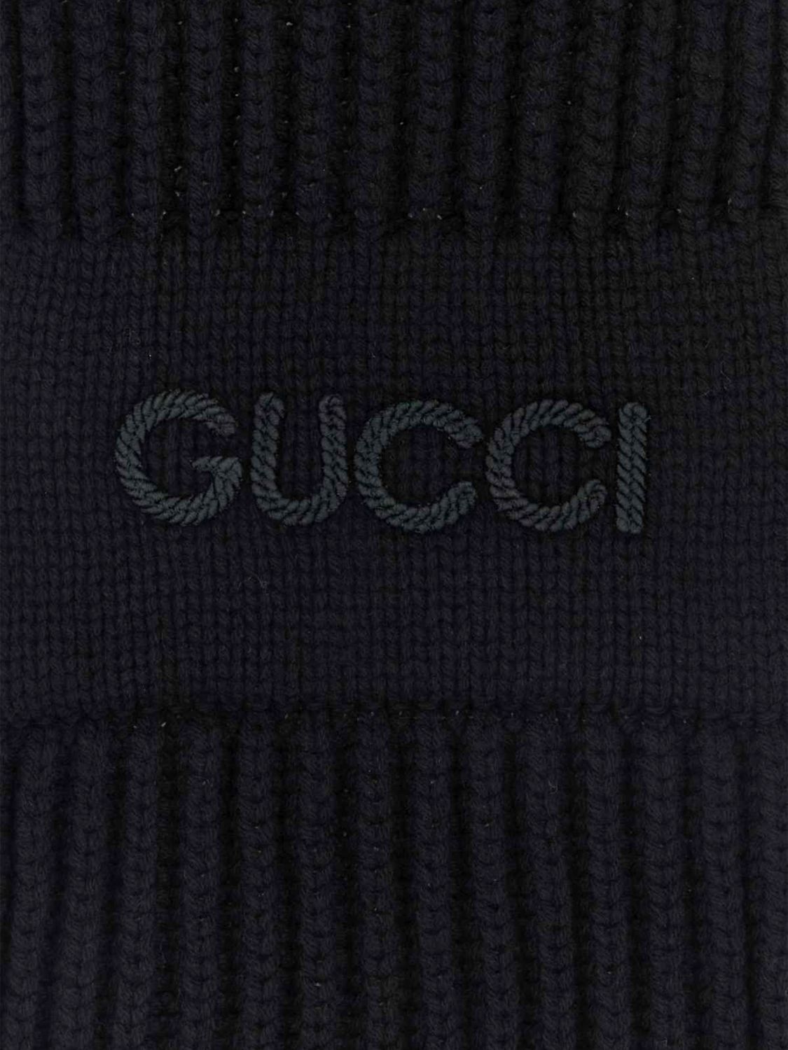 woman's scarf