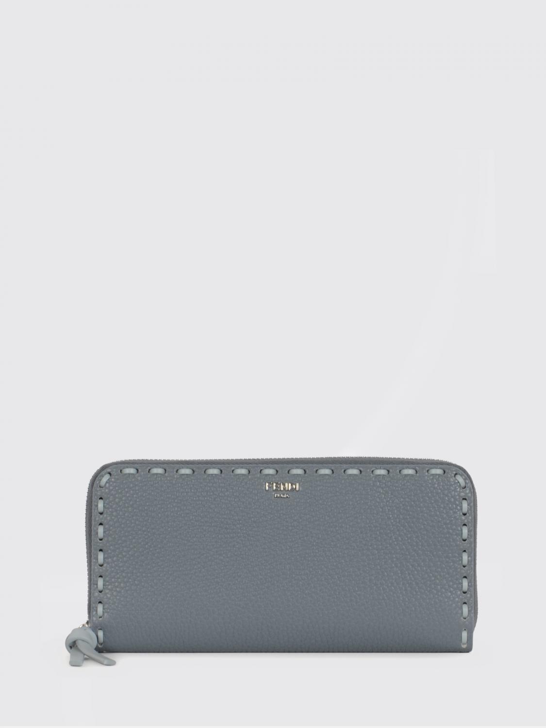 woman's wallet