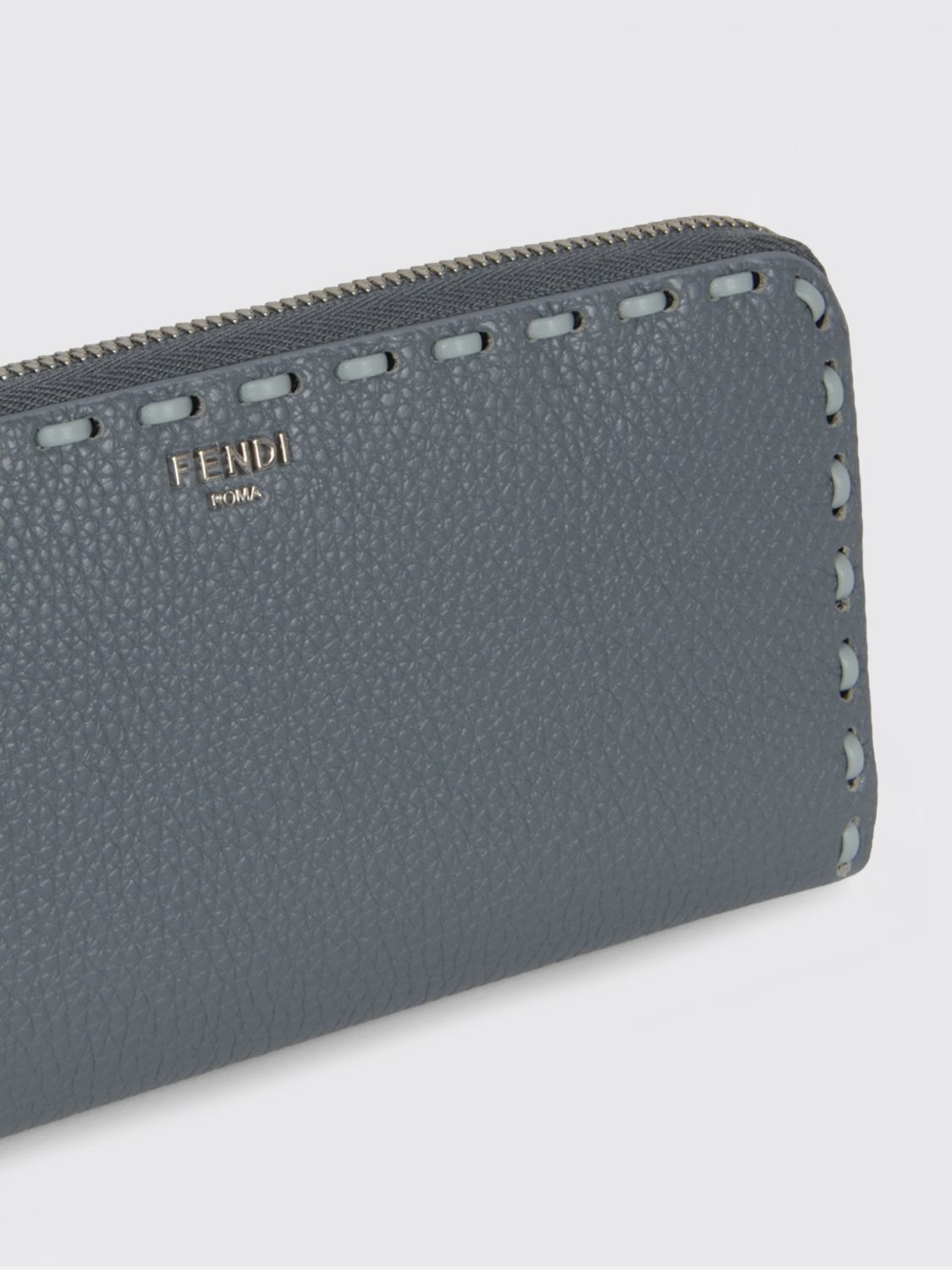 woman's wallet