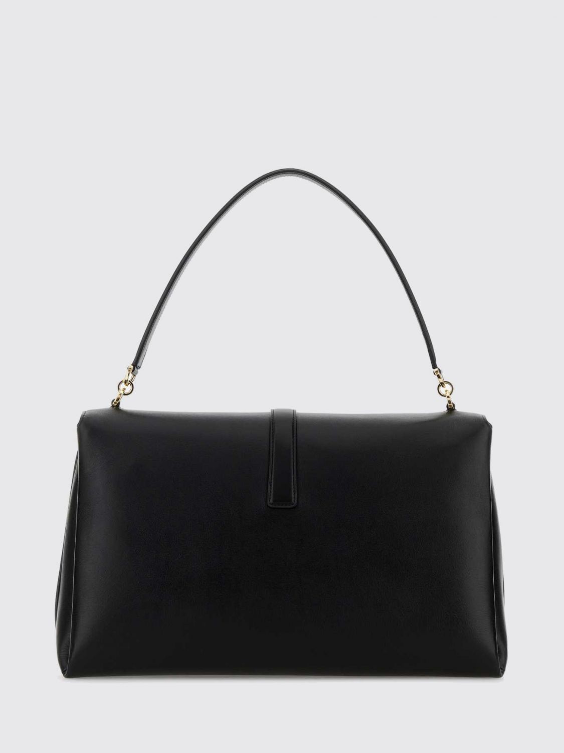 woman's shoulder bag
