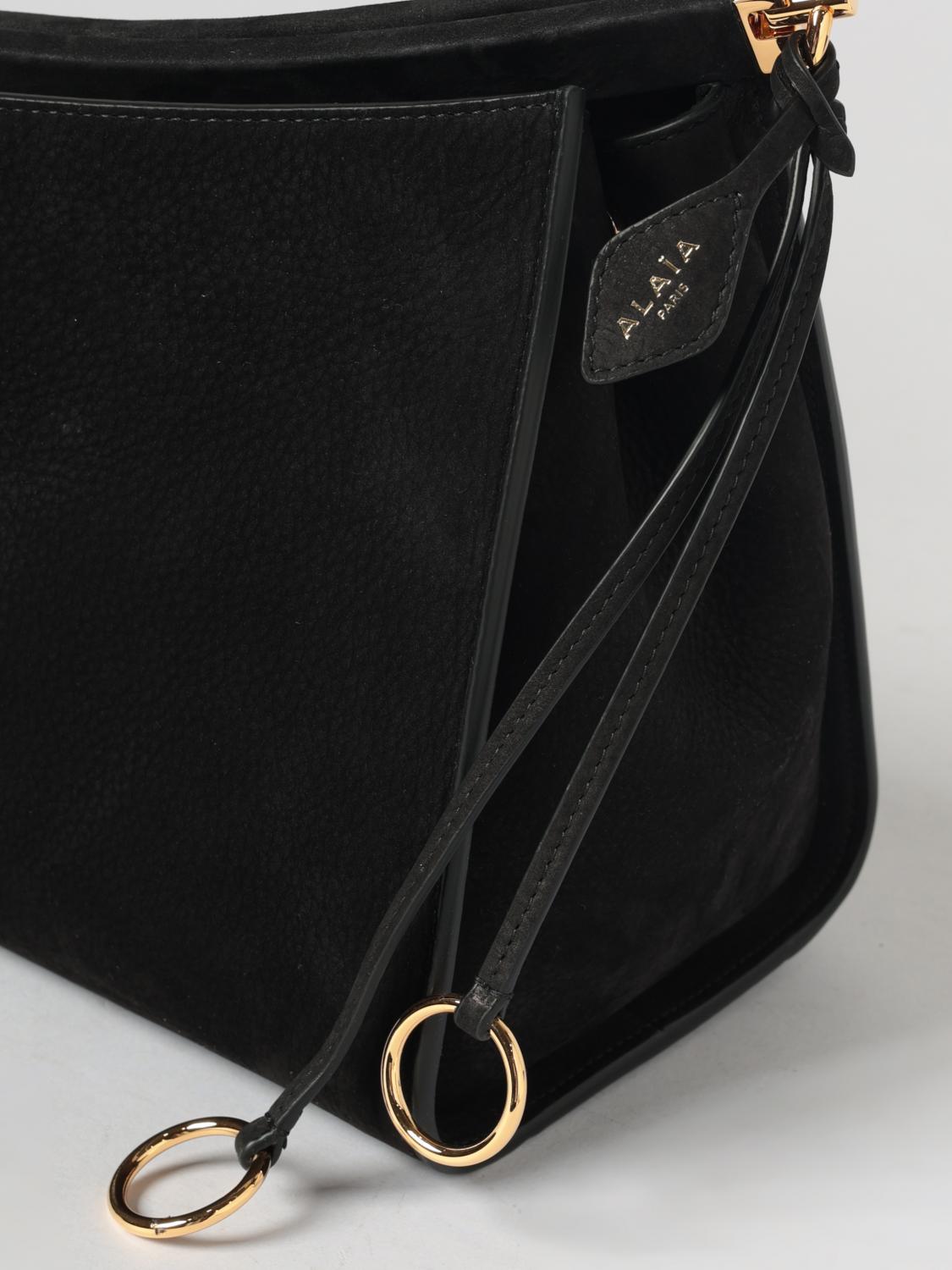 woman's shoulder bag