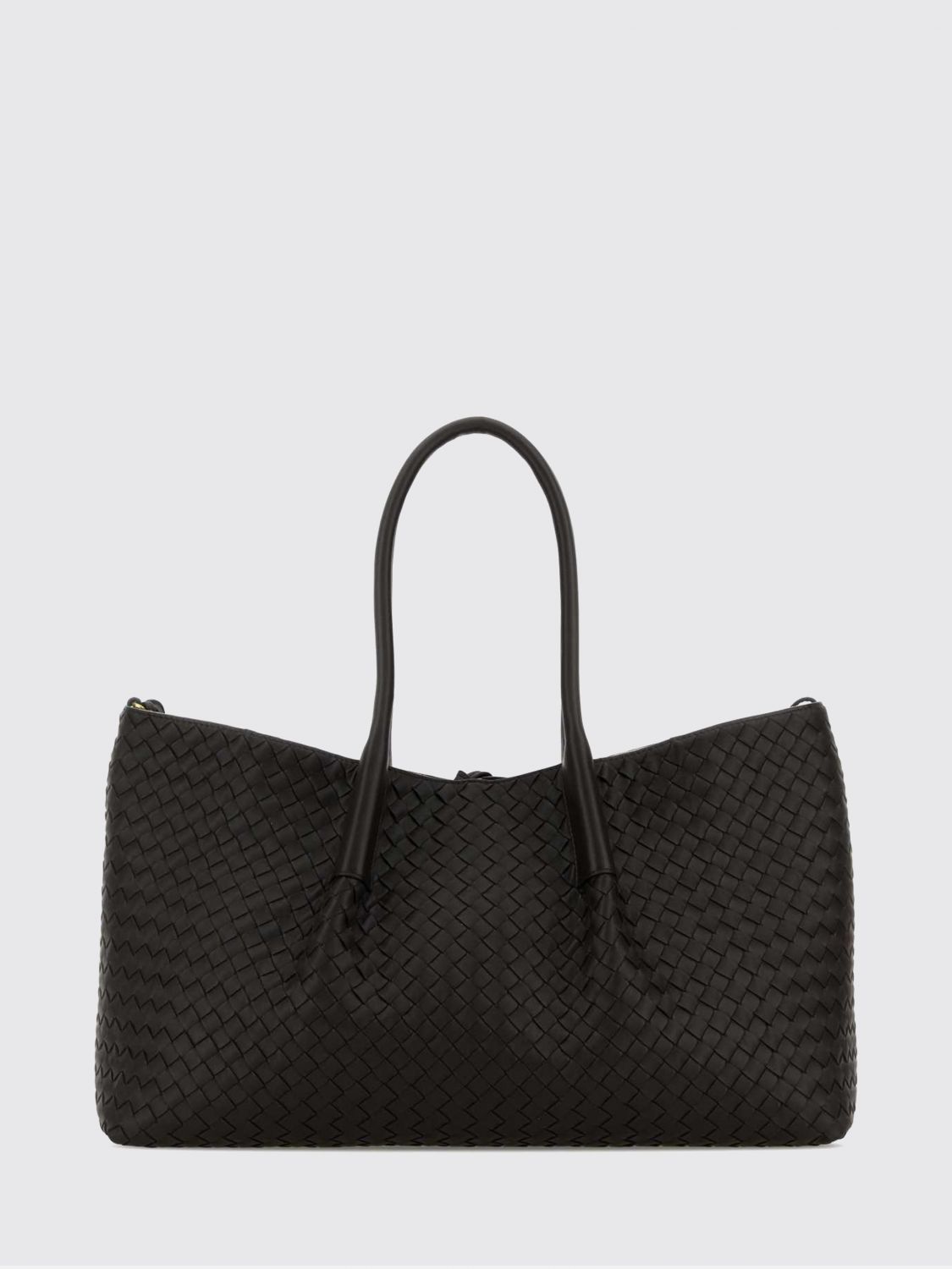 woman's shoulder bag