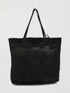 woman's tote bag