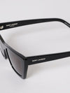 woman's sunglasses