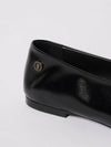 woman's ballet flat