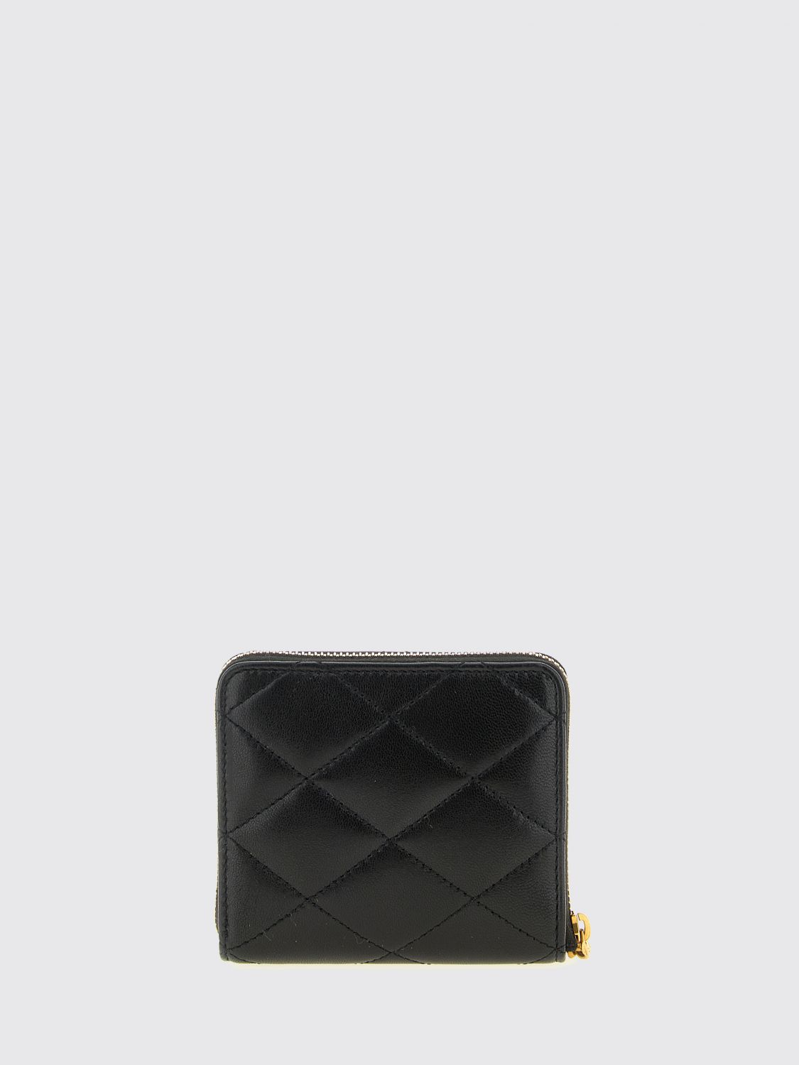 woman's wallet