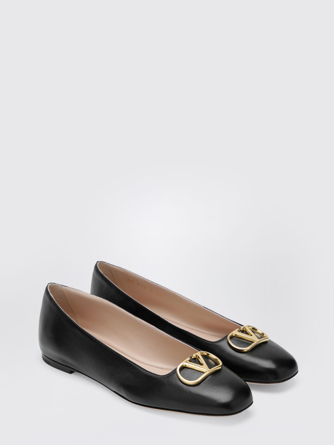 woman's ballet flat