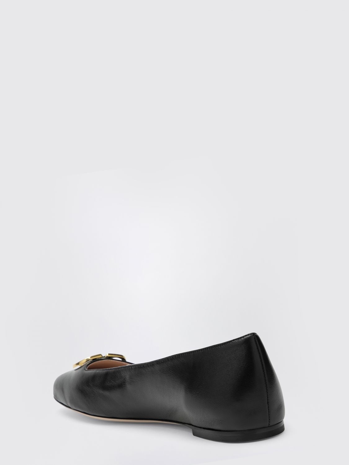 woman's ballet flat