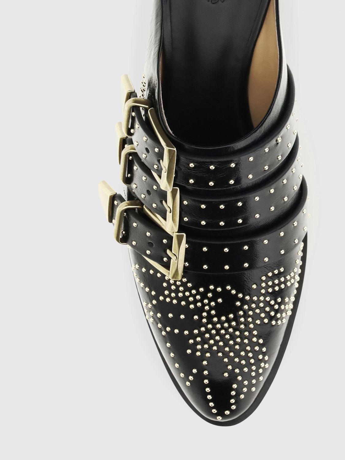 woman's high heel shoes chloé