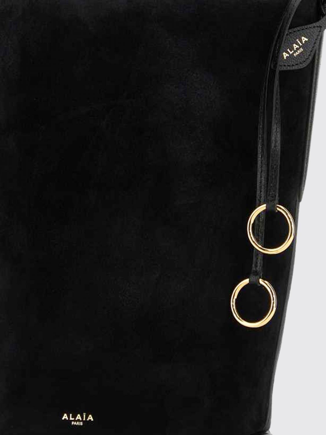 woman's shoulder bag