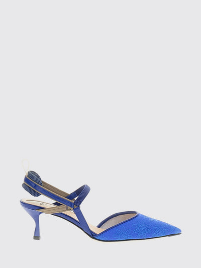 womans pump