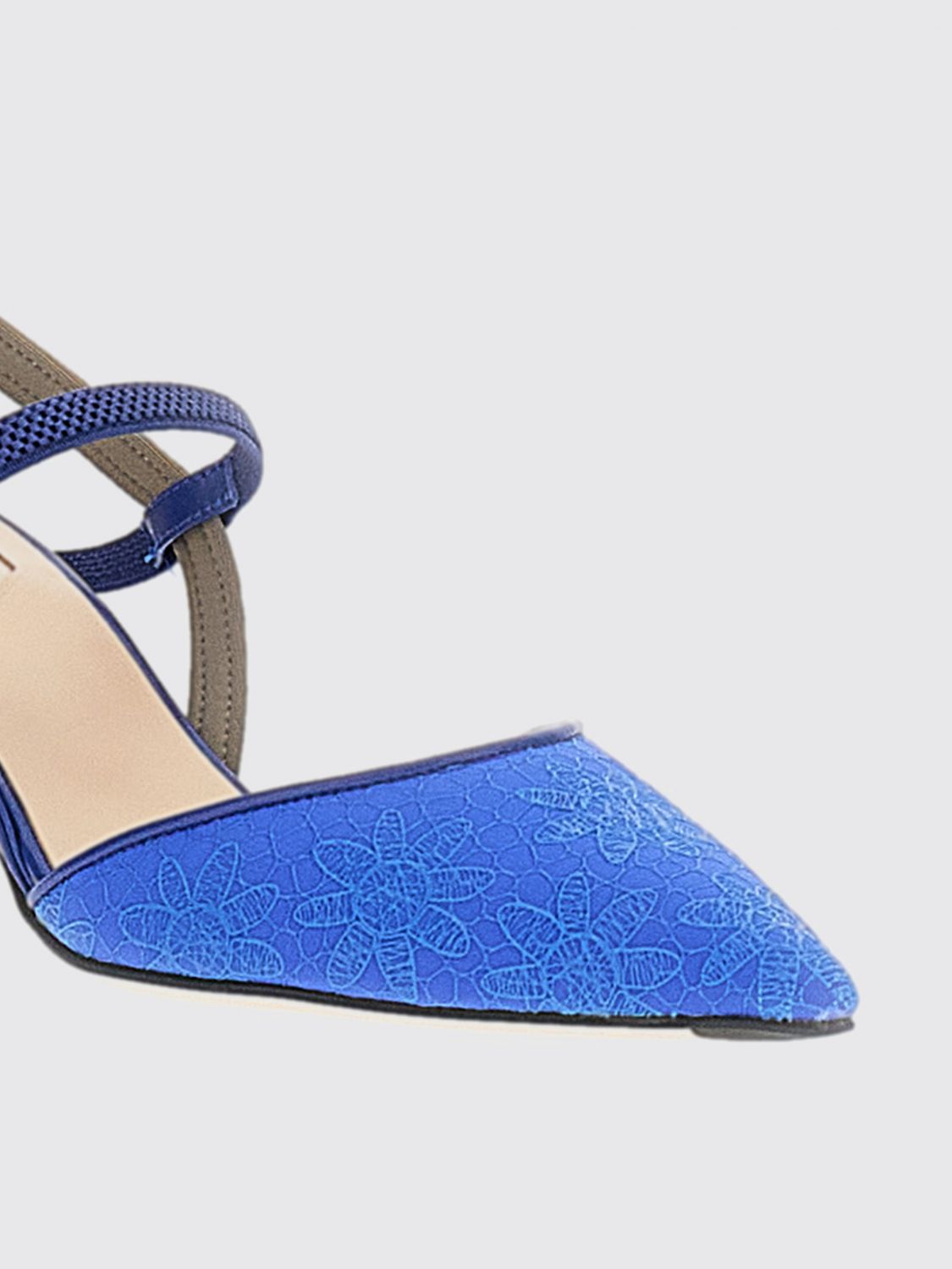 woman's pump