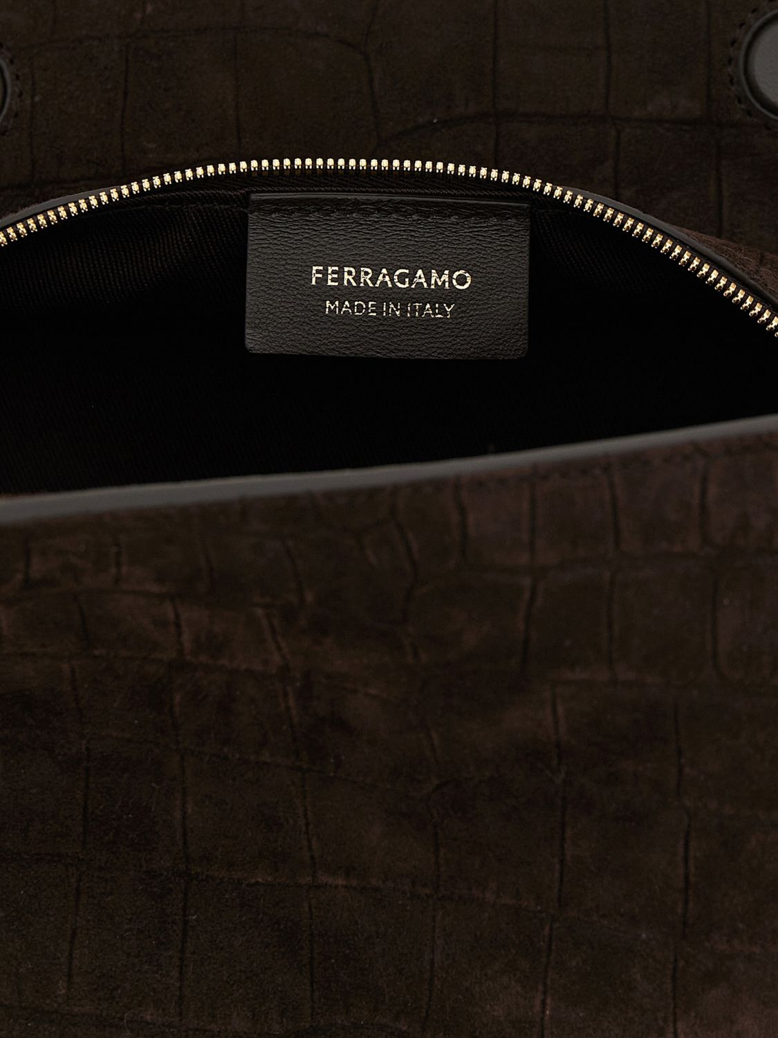 woman's shoulder bag
