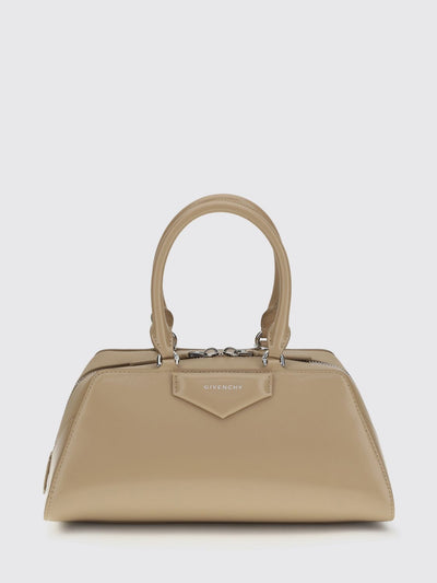 womans handbag