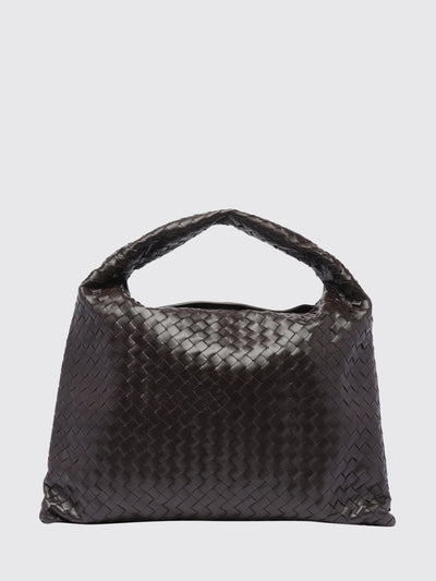 womans shoulder bag