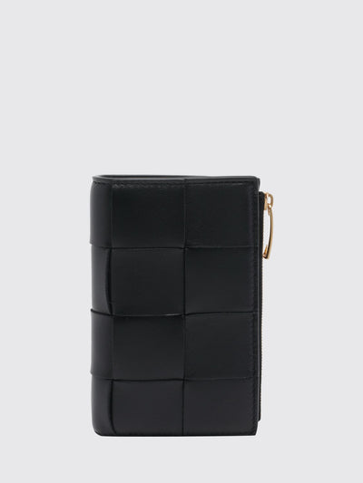 womans wallet