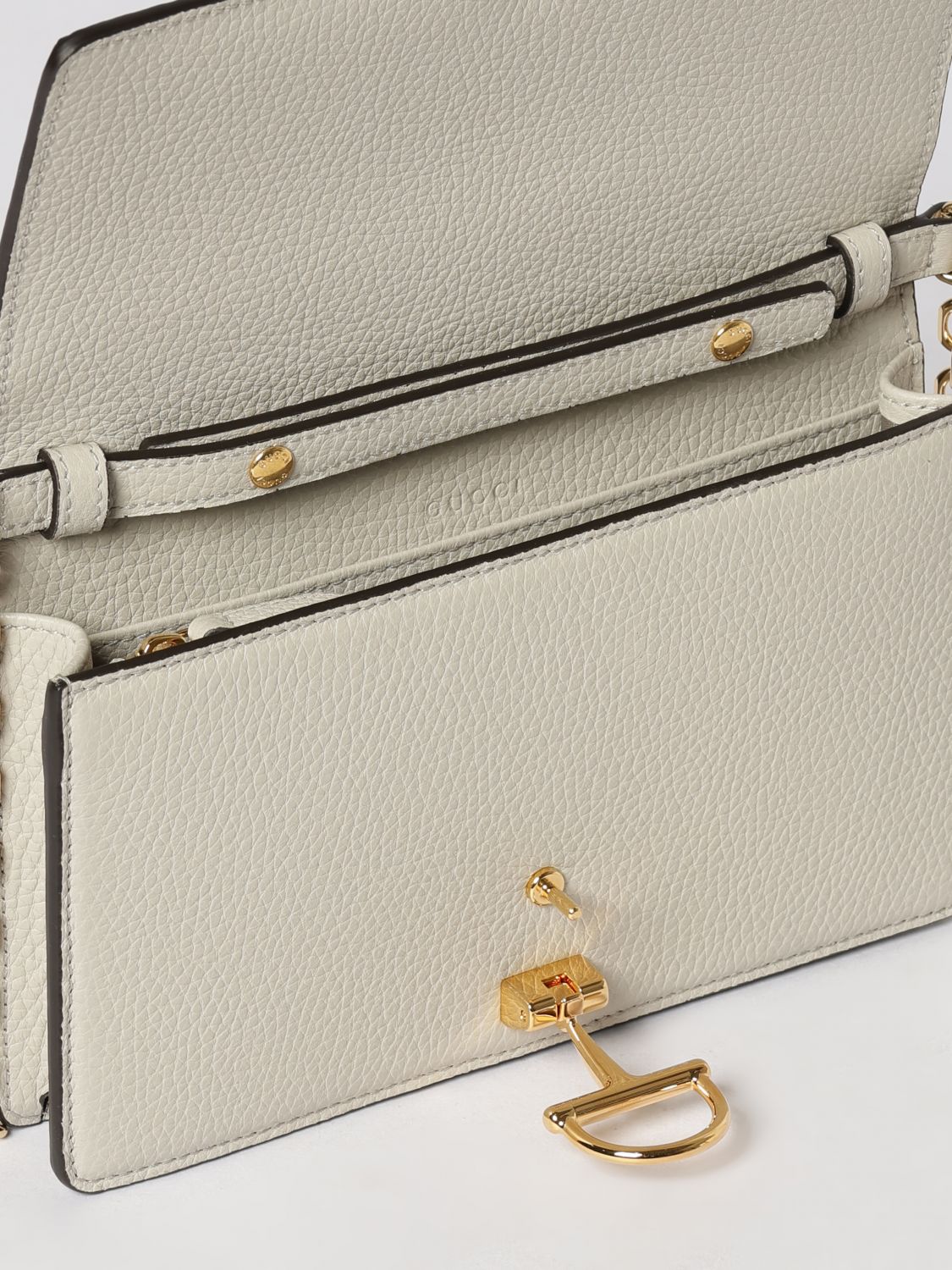 woman's wallet