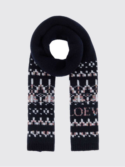 womans scarf