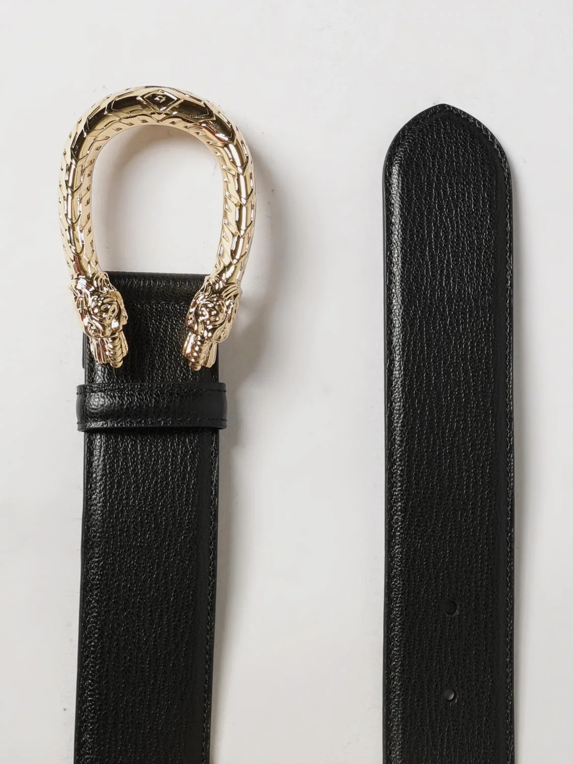leather belt with logo buckle