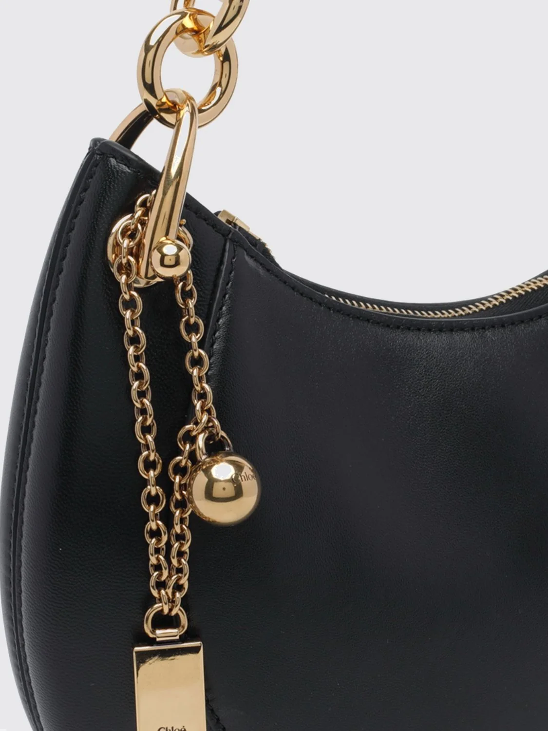 banana smooth calfskin handbag chloé with rigid handle