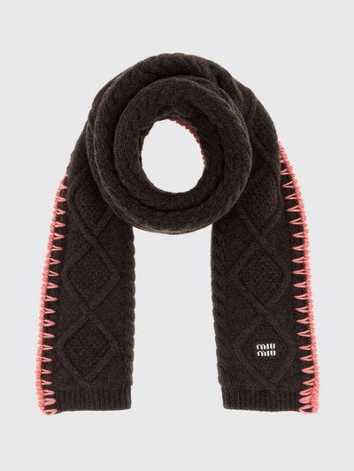 womans scarf
