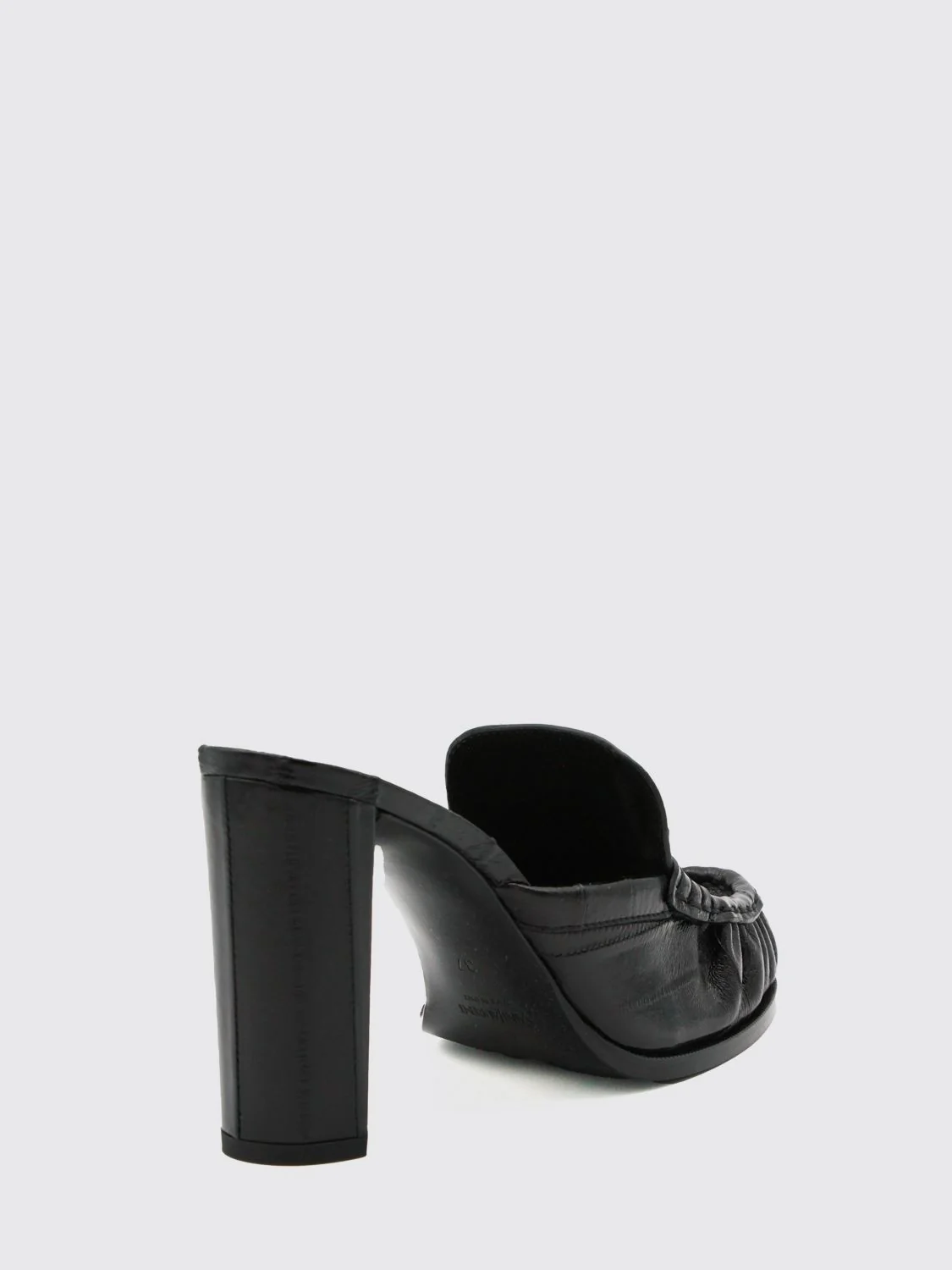 le loafer high-heeled mules in eel leather with ysl monogram