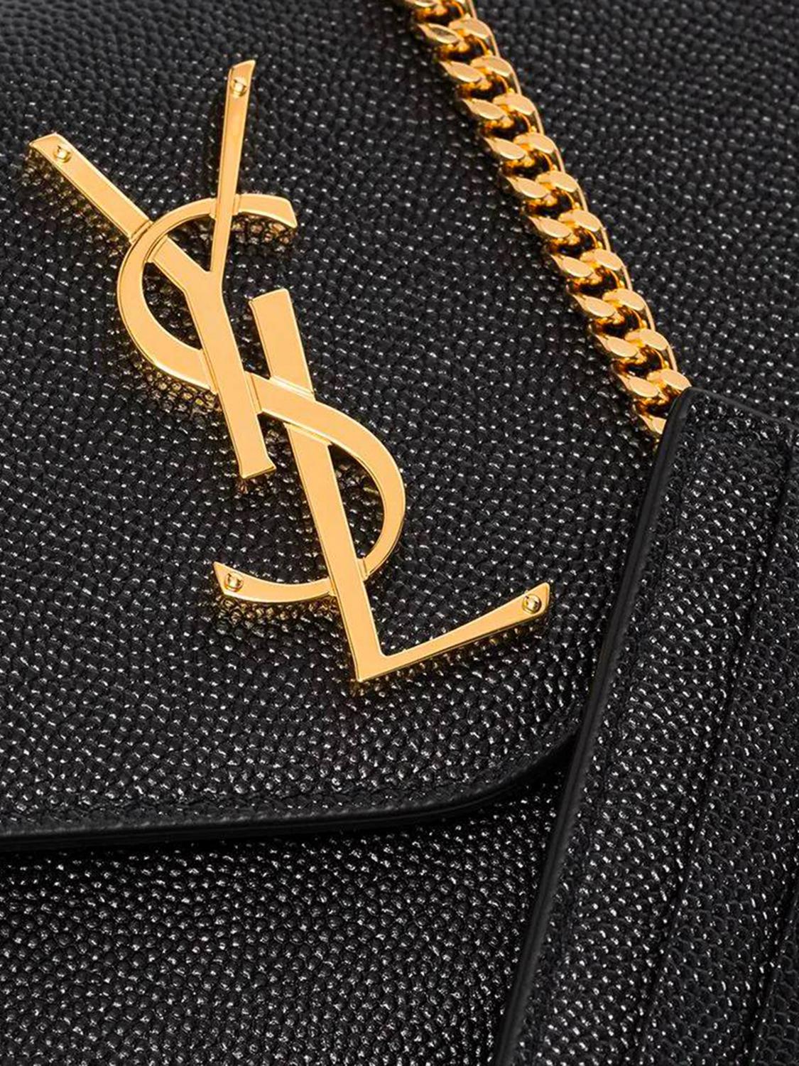 woman's shoulder bag