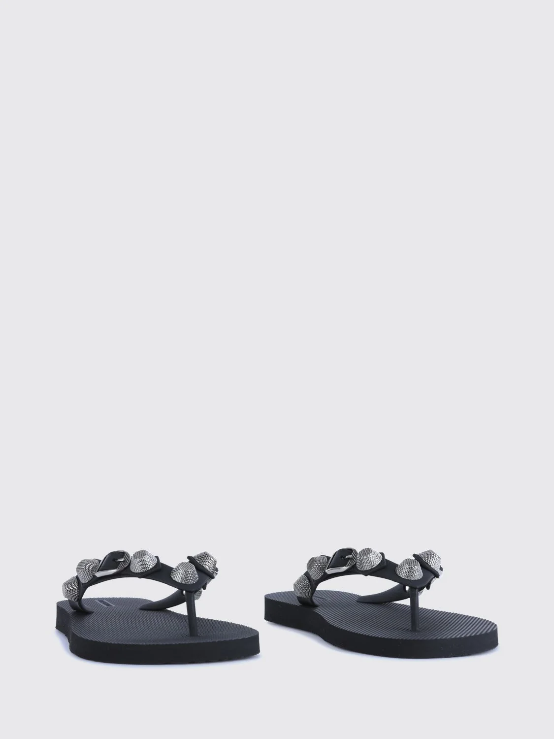 studded rubber thong sandals with decorative buckle