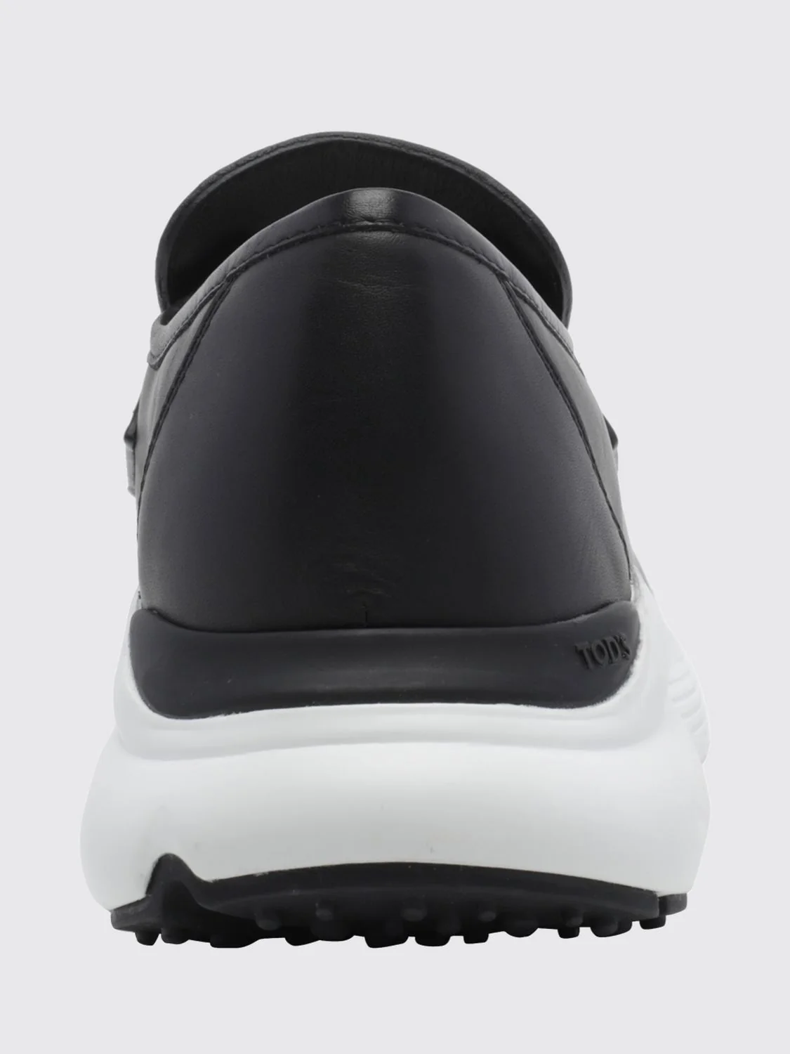 penny loafers in smooth calf leather with a serrated sole