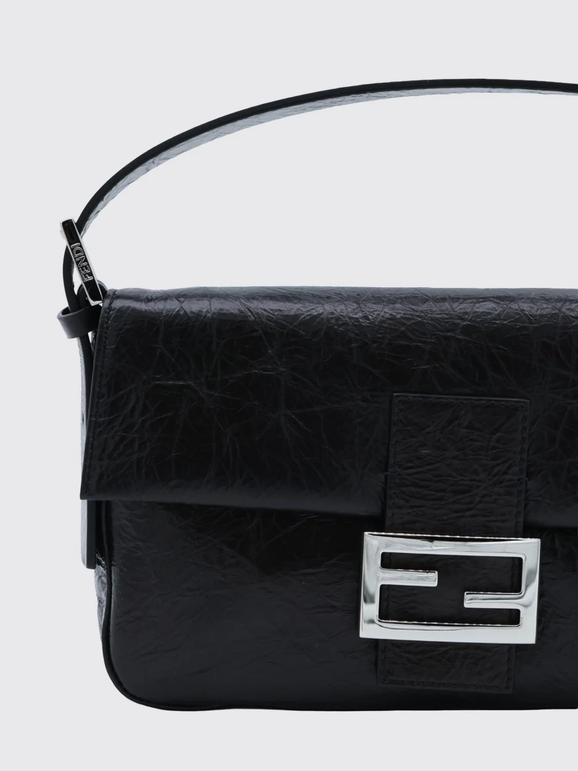 baguette crinkled leather shoulder bag with ff logo