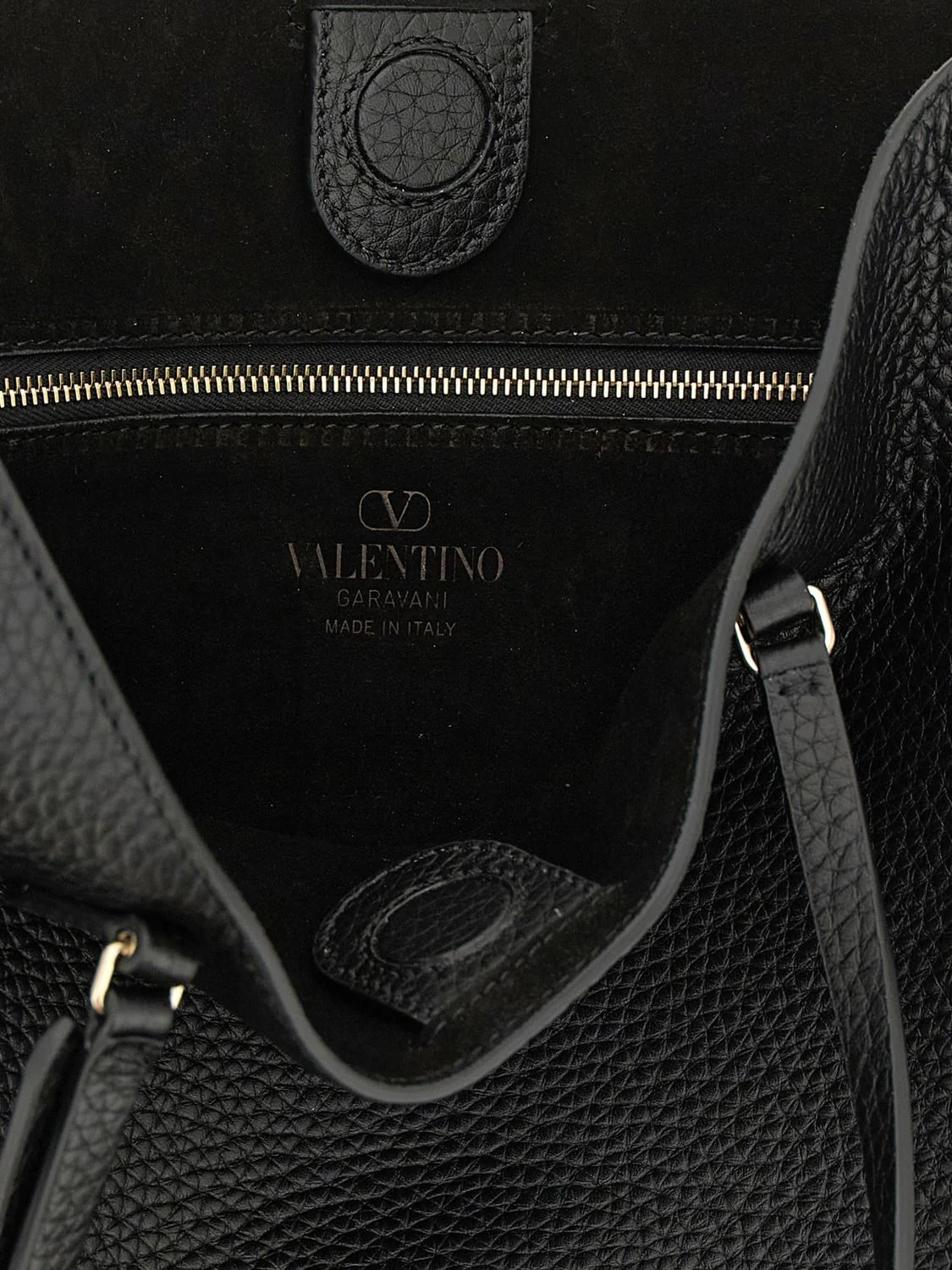 rockstud grained leather tote bag with studs