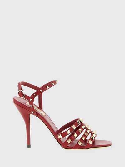 womans heeled sandal