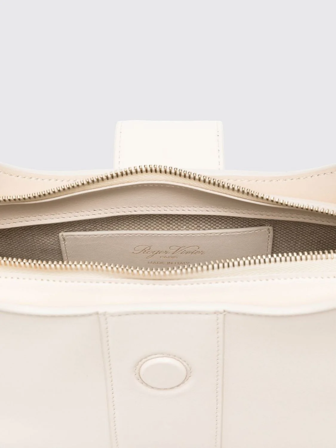 woman's shoulder bag