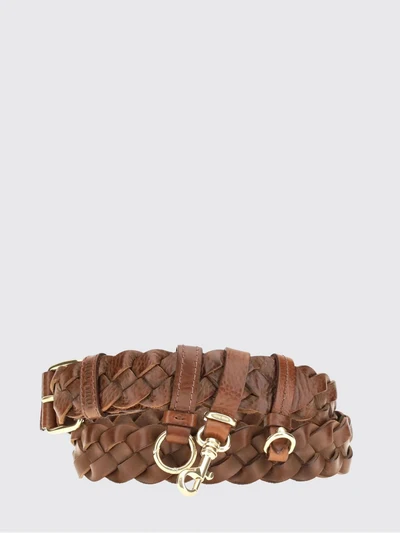 womans belt