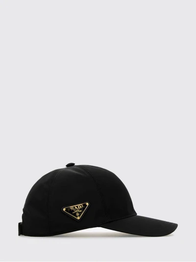 womans hat