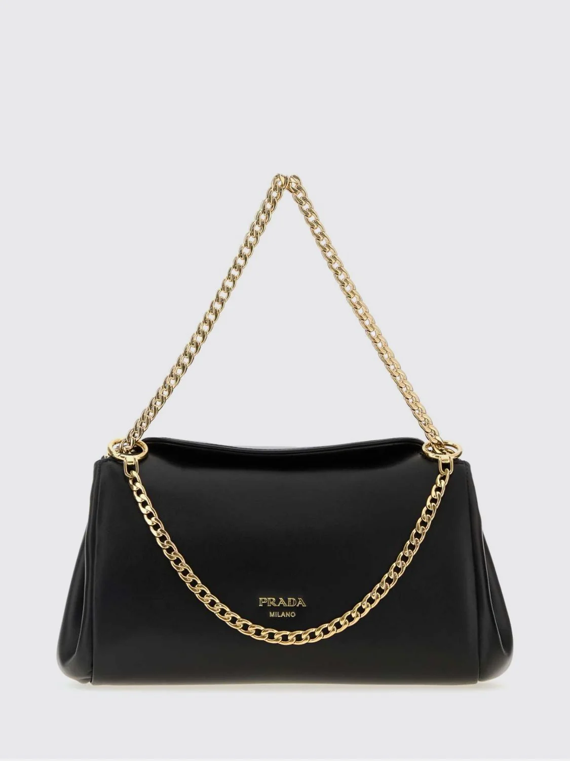 woman's shoulder bag