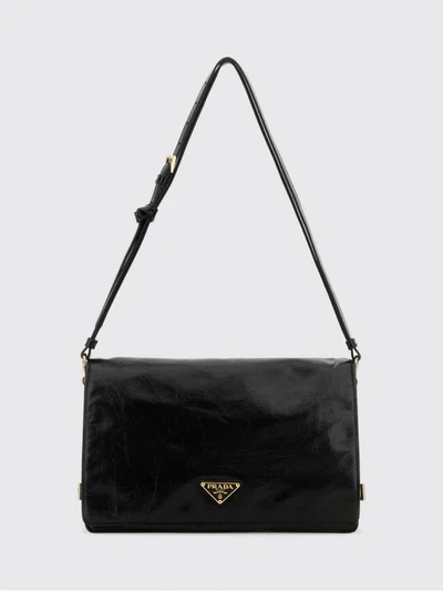 womans shoulder bag