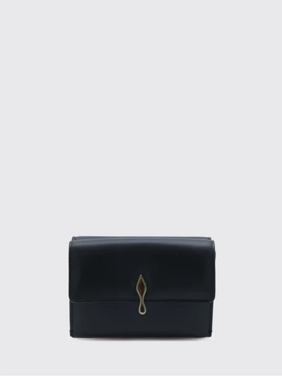 womans wallet