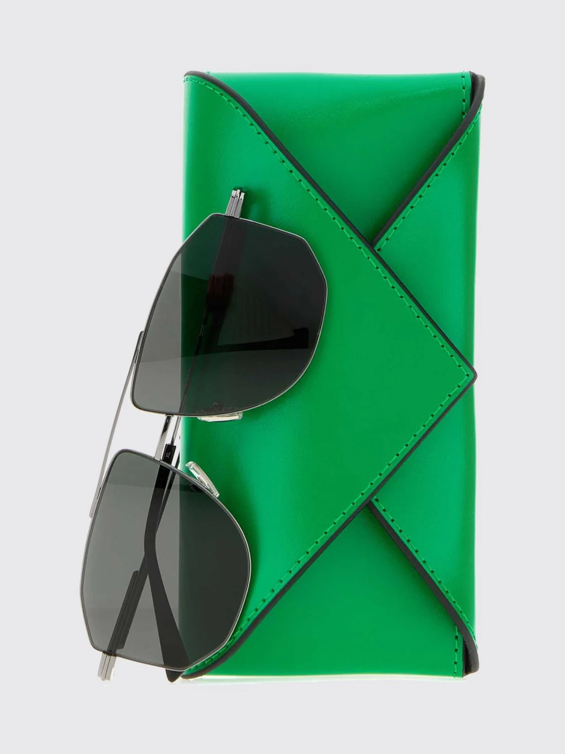 aviator sunglasses in metal with double bridge