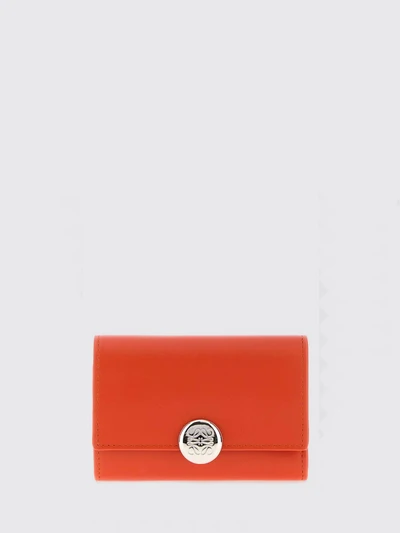 pebble tri-fold wallet in calf leather with metal logo