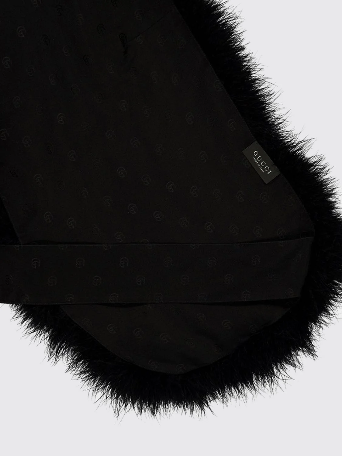 GUCCI OS contemporary design headband crafted in soft shearling