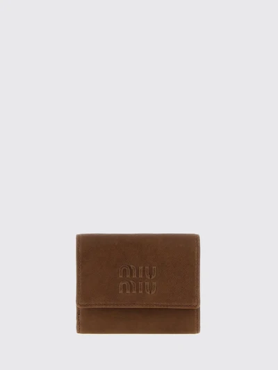 womans wallet