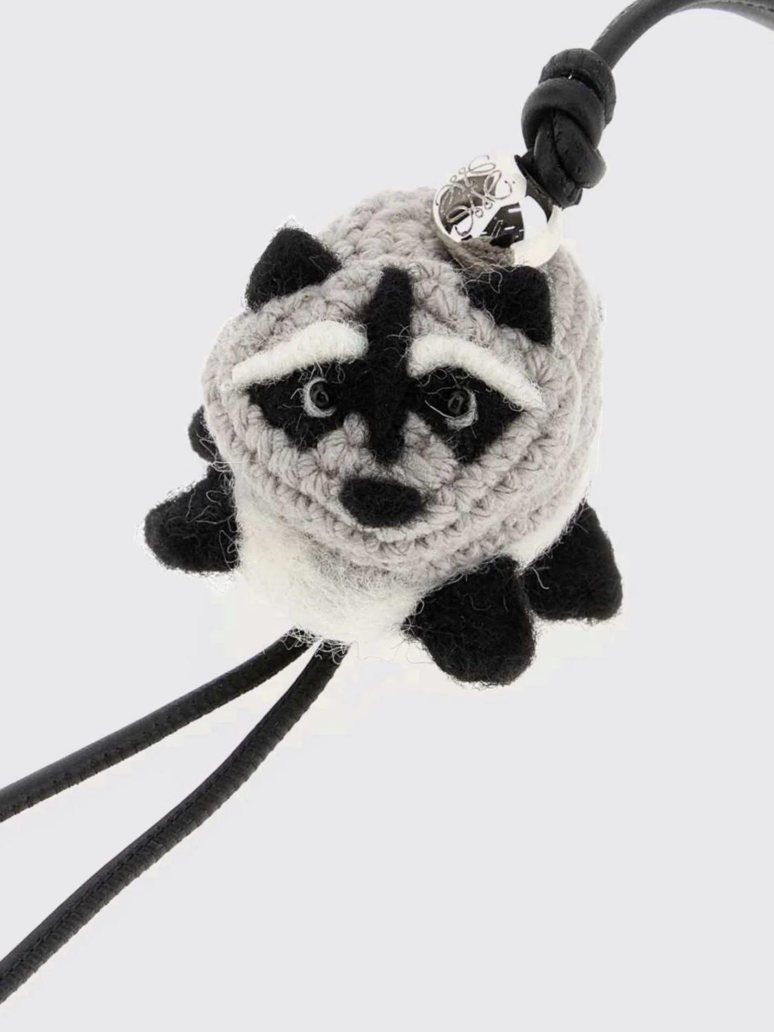 raccoon keychain in raccoon shape in wool felt and calfskin